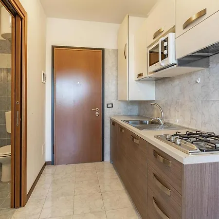1 Bedroom Stunning In